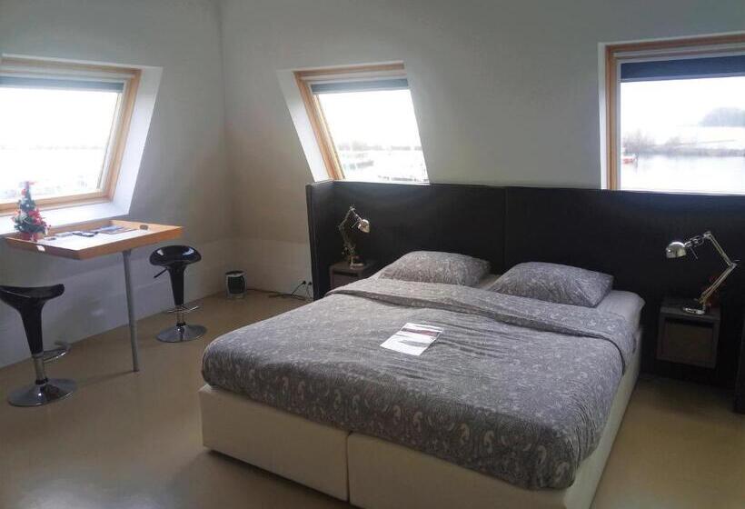 Номер Deluxe Кровать Кинг, Kaap Hoorn Club Bed En Breakfast