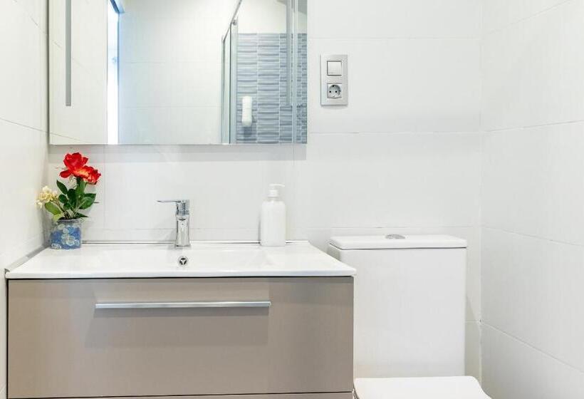 اتاق استاندارد یک نفره, Cruces Metro Rooms