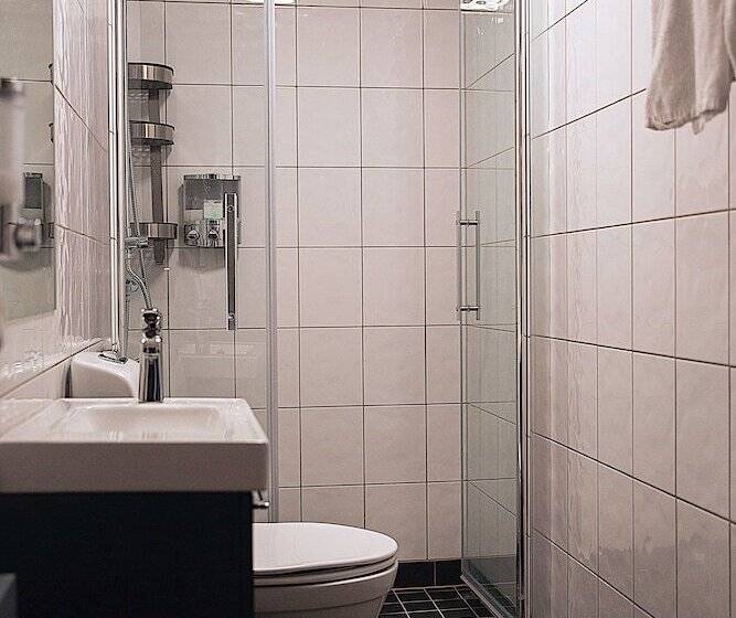 Семейный Номер, Eksjö Stadshotell