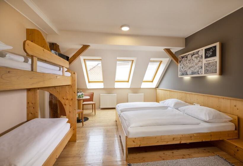 Четырехместный Номер Стандарт, Jufa Hotel Judenburg