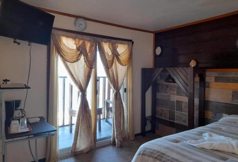 Suite Cama King, La Delphina Bed And Breakfast Bar And Grill