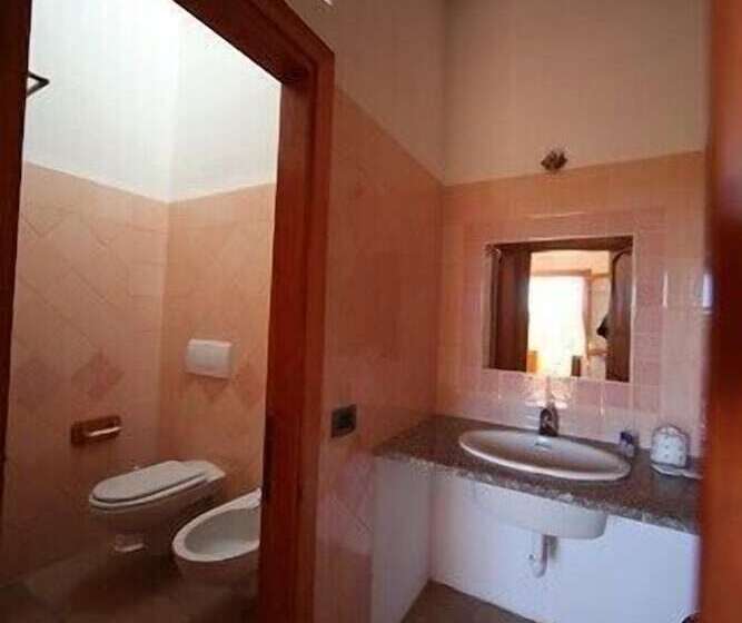 استودیوی استاندارد, Residenza Capriccioli