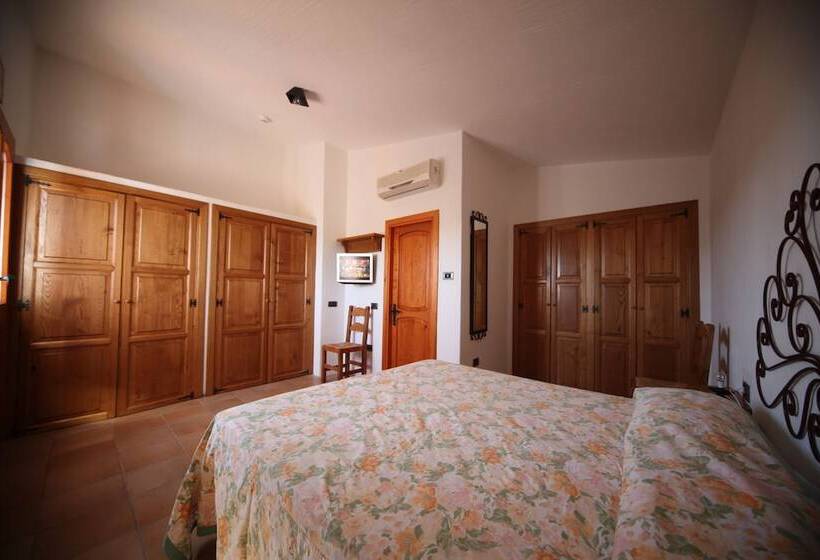 استودیوی استاندارد, Residenza Capriccioli