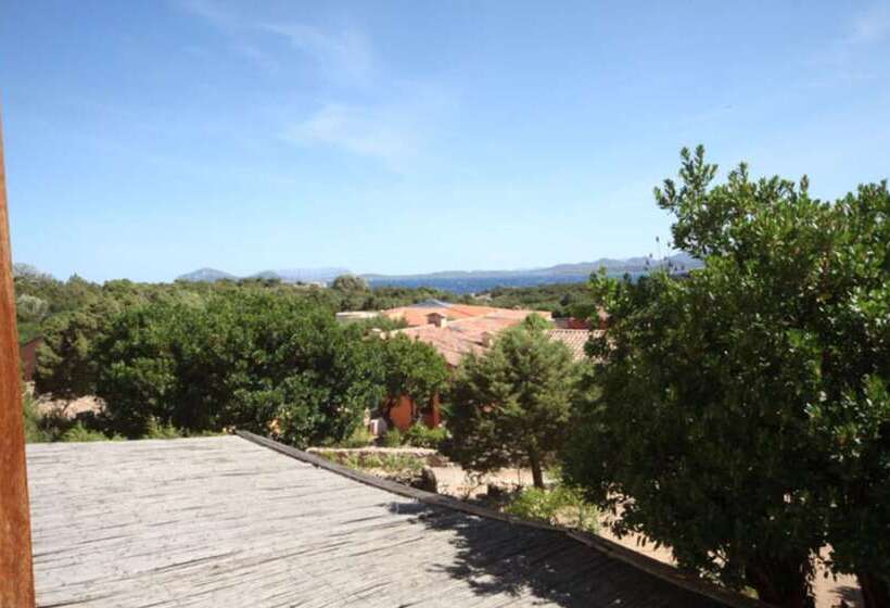 آپارتمان 2 خوابه با چشم‌انداز دریا, Residenza Capriccioli