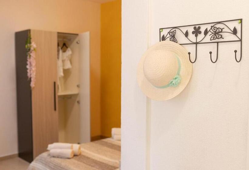 Quarto Estandar, Dimora Rossa
