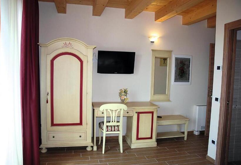 اتاق استاندارد, Agriturismo Aver
