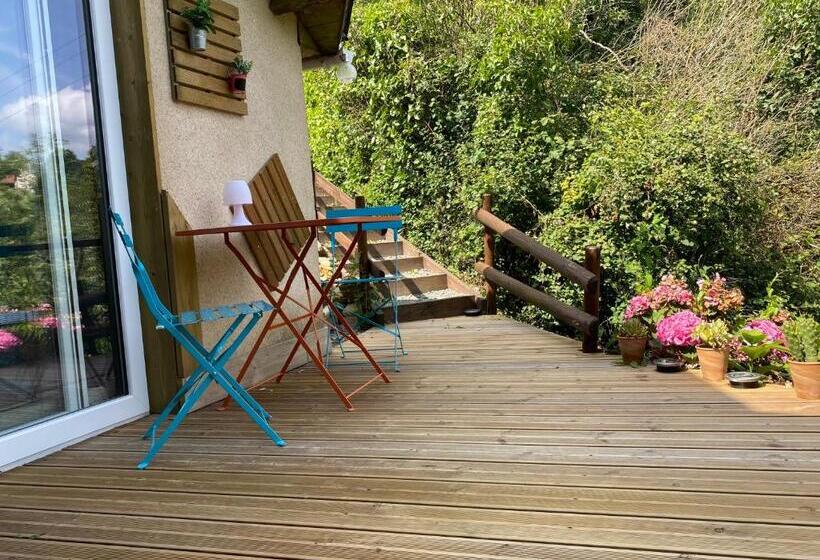 Номер Deluxe, La Chambre D Hotes De Marie Indépendante Et Sa Terrasse Avec Vue Panoramique Proche Alpes Mancelles