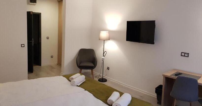 اتاق استاندارد, Hnl Apart