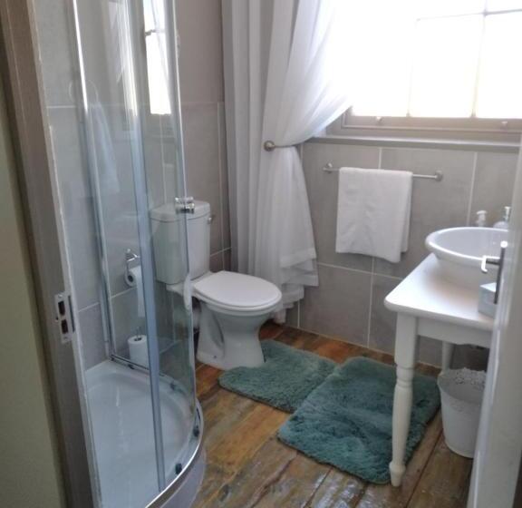 디럭스 룸, Deo Resta Guest Lodge
