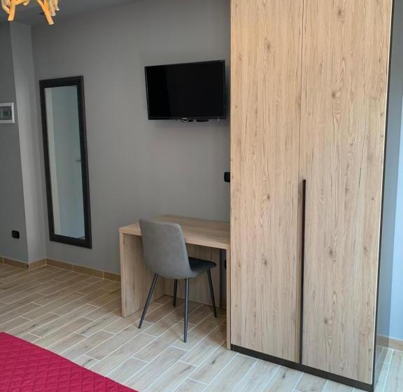 スタンダードルーム, Marconi 2 Rooms