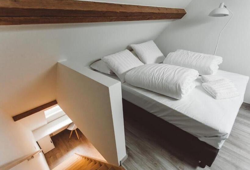 Студия Стандарт, Hdc Nivelles Grand Place