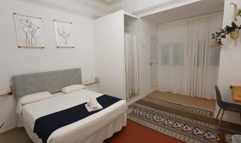 اتاق استاندارد, Star Home