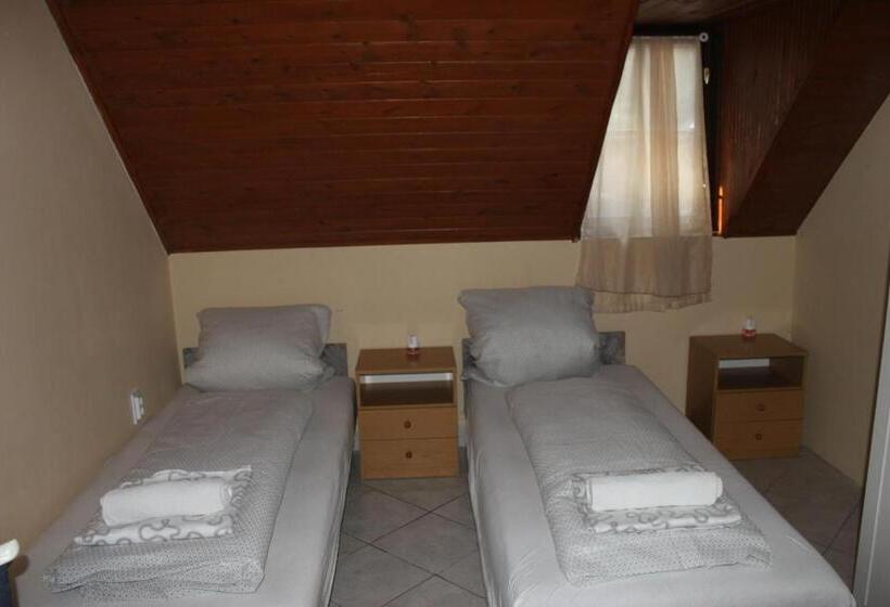高级大房间, Koloska Apartmanház
