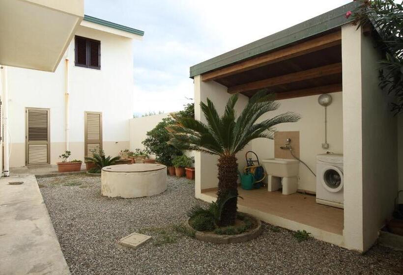Апартаменты 2 Спальни, Cannotta Beach   Stromboli