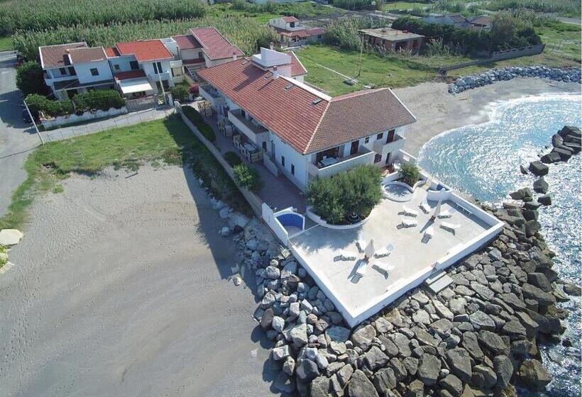 Апартаменты 2 Спальни, Cannotta Beach   Stromboli