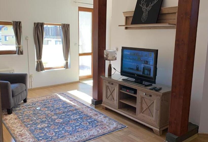 Полулюкс Вид на Горы, Dolomiti Apartments