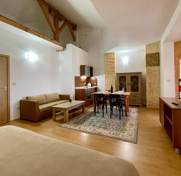 Полулюкс Повышенной Комфортности, Dolomiti Apartments