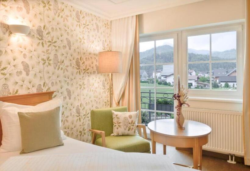 Номер Комфорт Индивидуальный, Ebner S Waldhof Am See Resort & Spa