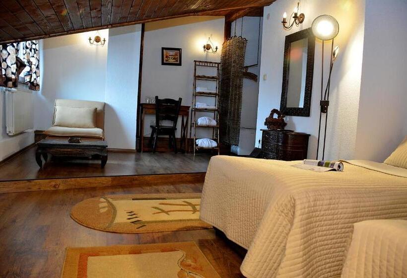Классический Номер, Momini Dvori Boutique Guest House