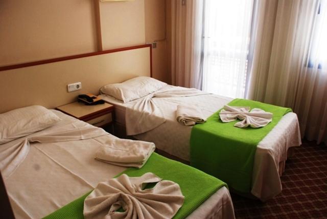 סוויטה משפחתית, Kerman Hotel