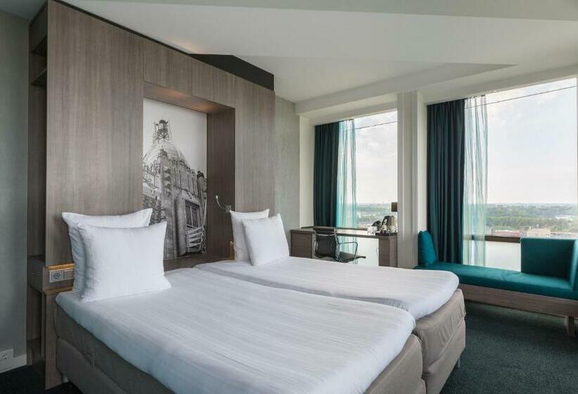 Deluxe Room City View, Leonardo Hotel Amsterdam Rembrandtpark