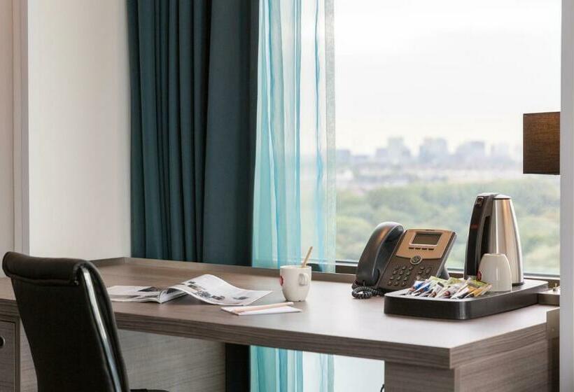 غرفة ديلوكس مطلة على المدينة, Leonardo Hotel Amsterdam Rembrandtpark
