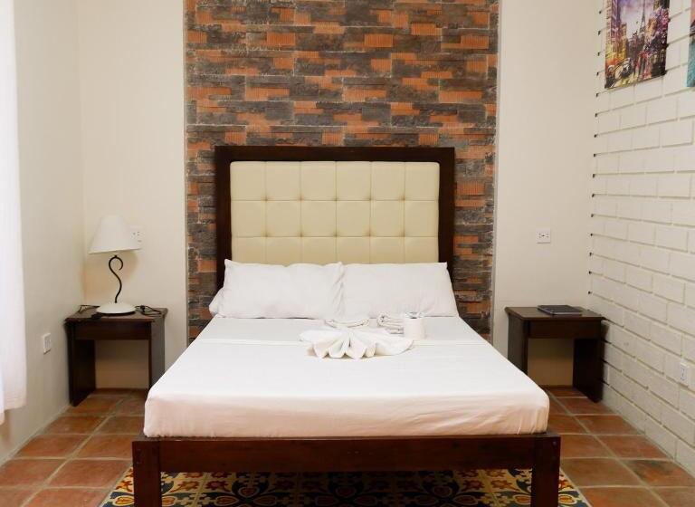 Люкс, Armando S Garden Resort And Restaurant