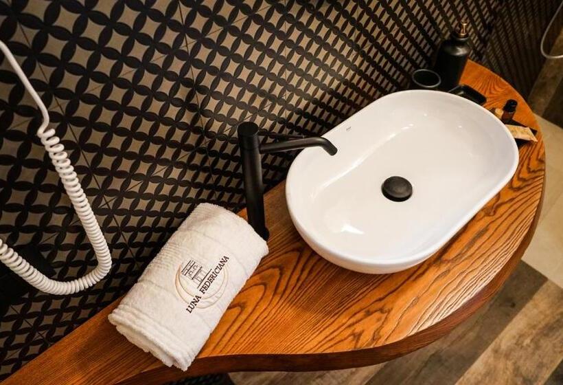 Номер Deluxe с Балконом, Luna Federiciana Luxury Room & Spa
