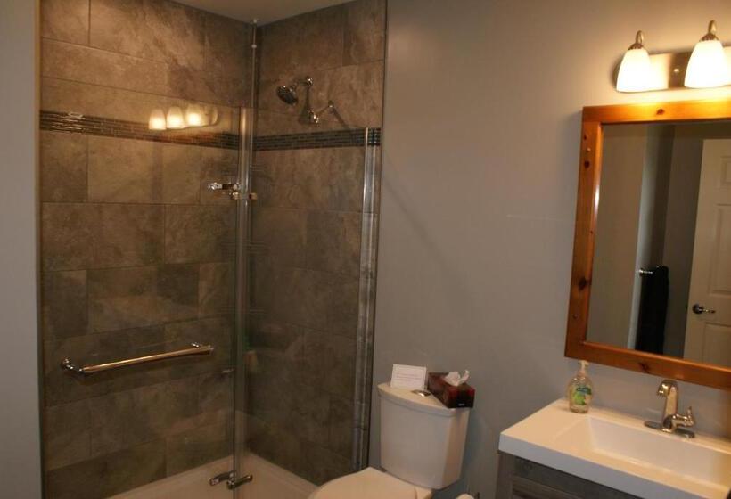 Номер Deluxe, Top Of Algonquin Bed And Breakfast