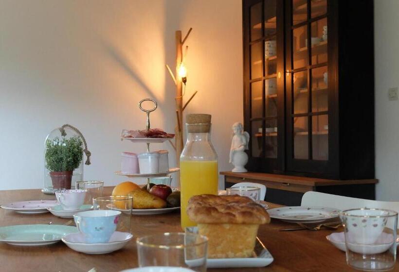 Номер Стандарт с Балконом, La Maison D Ange
