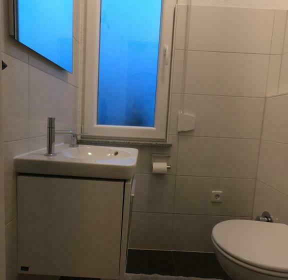Habitación Estándar, Nita