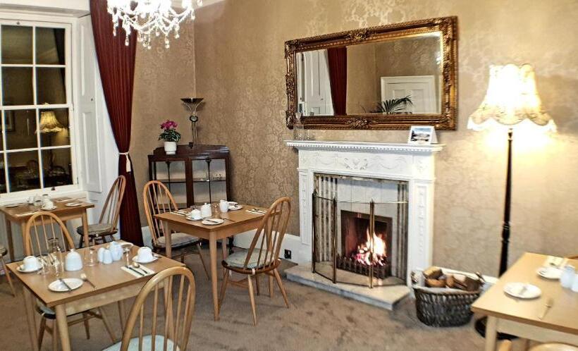 اتاق لوکس با چشم‌انداز دریا, Creag Dhubh Country House