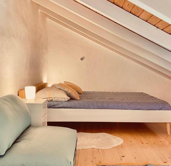 Family Suite, Casa No Montinho