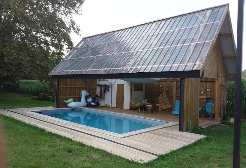 Номер Стандарт Вид на Бассейн, Ferme Gribeshaoutes Maison D Hotes