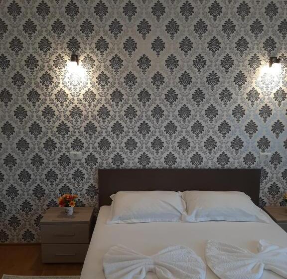 Номер Deluxe Кровать Кинг, Pensiunea Turist