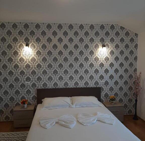 Номер Deluxe Кровать Кинг, Pensiunea Turist