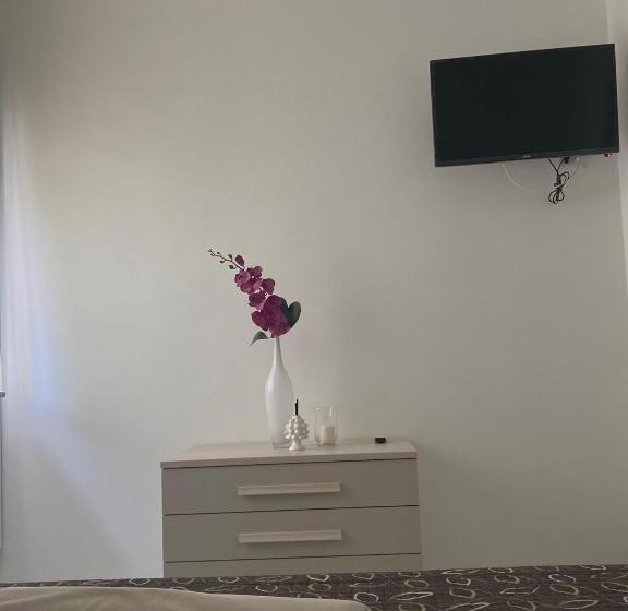 Апартаменты 1 Спальня Нижний Этаж, B&b Le Rocce