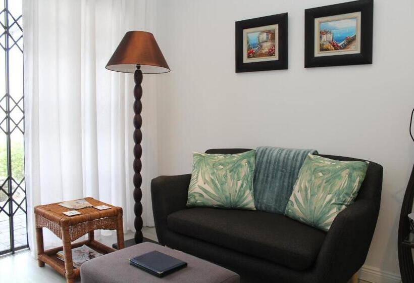 Люкс Повышенной Комфортности, Beach Break B&b   Deluxe Suites