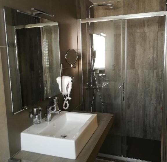片側に海が見えるデラックスルーム, Torrevarata   Guest Rooms