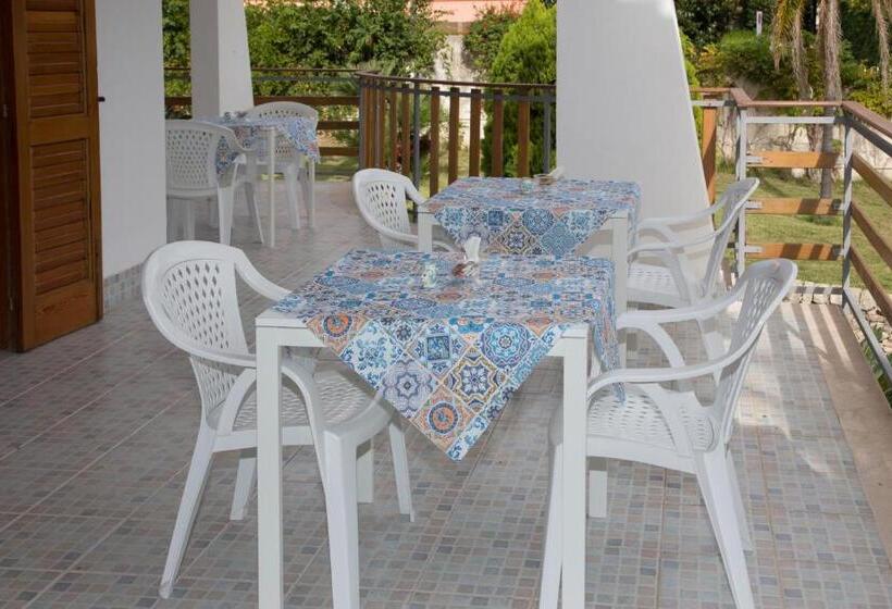 חדר דלוקס עם מרפסת, Villa Vega