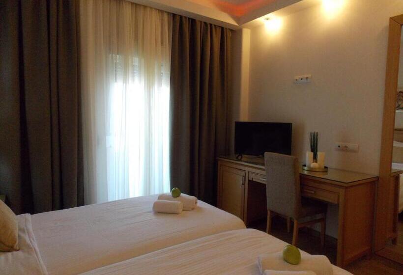 Quarto Estandar, Alexandros
