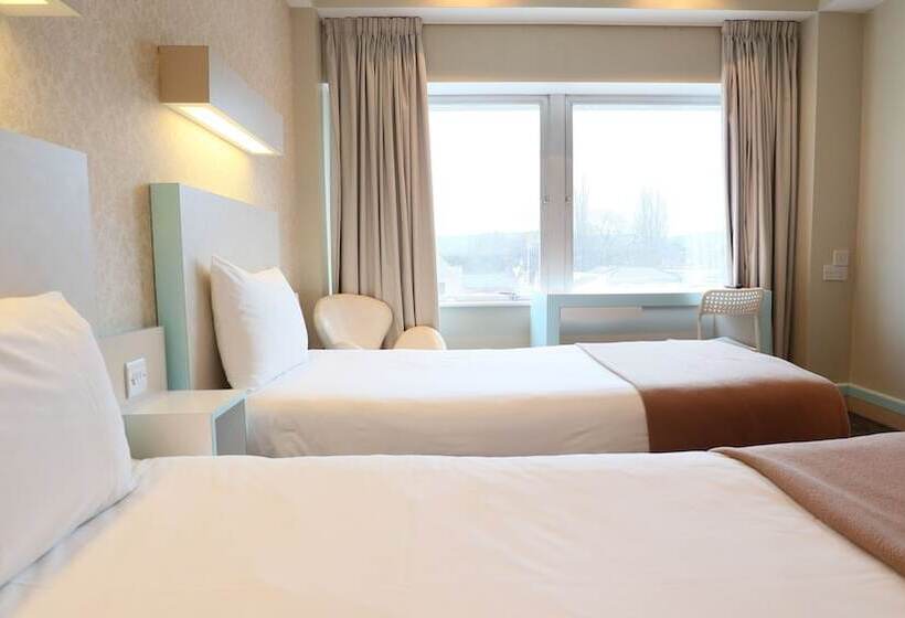 Номер Стандарт, Citrus Hotel Cheltenham By Compass Hospitality