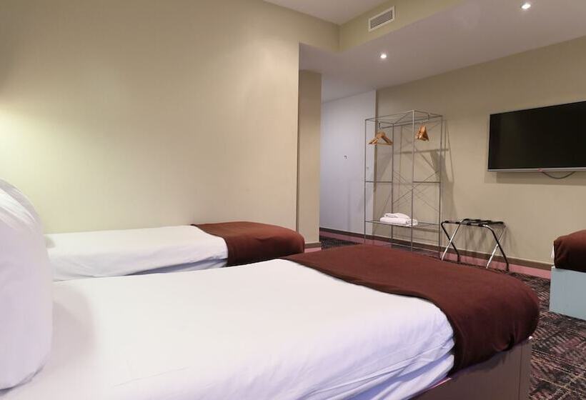 Номер Стандарт Трехместный, Citrus Hotel Cheltenham By Compass Hospitality