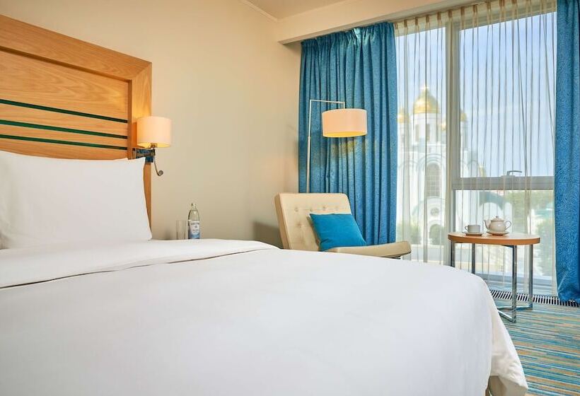 اتاق سوپریور با چشم‌انداز, Radisson Hotel Kaliningrad