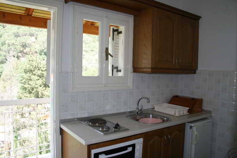 استودیوی استاندارد, Irini Apartments And Studios