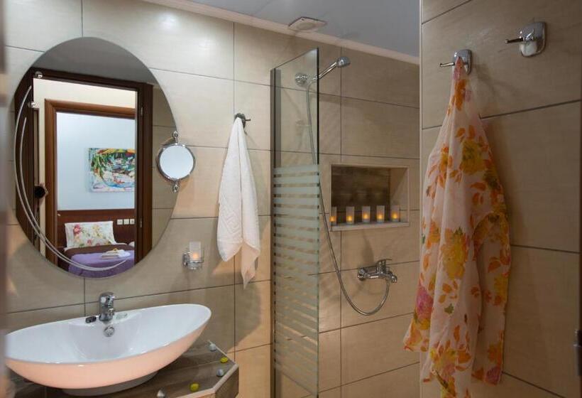 Семейный Номер, Philoxenia Hotel & Spa