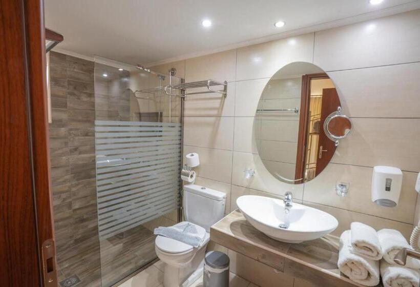Семейный Номер, Philoxenia Hotel & Spa