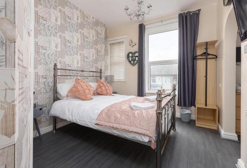 Семейный Номер, The B & B Blackpool