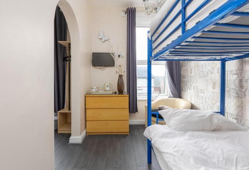 Quarto Familiar, The B & B Blackpool