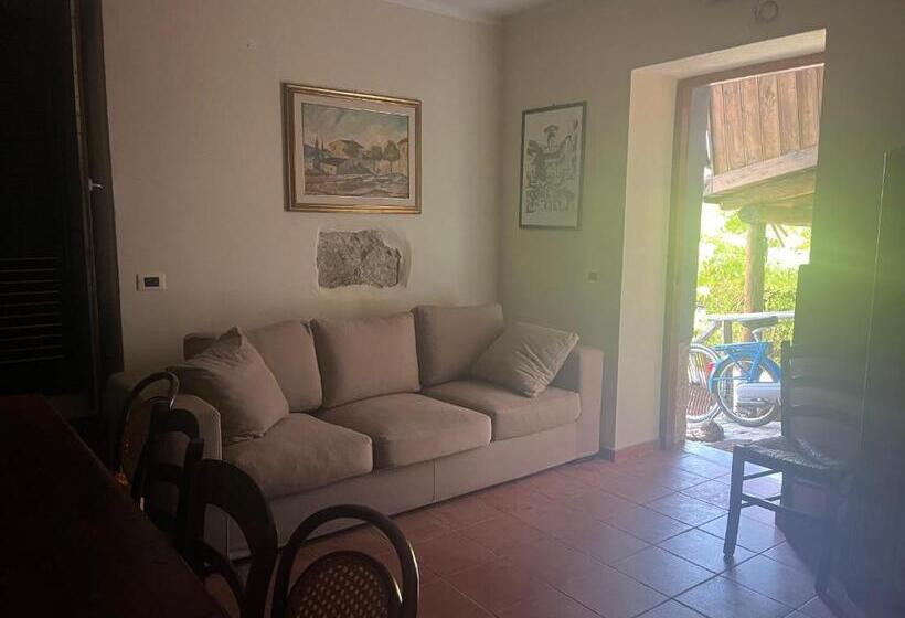 Апартаменты 1 Спальня Нижний Этаж, Green Deluxe Apartment “la Locanda Del Borgo”